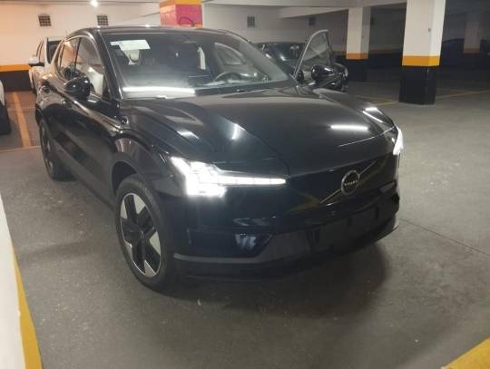 VOLVO EX30 51 KW ELÉTRICO CORE